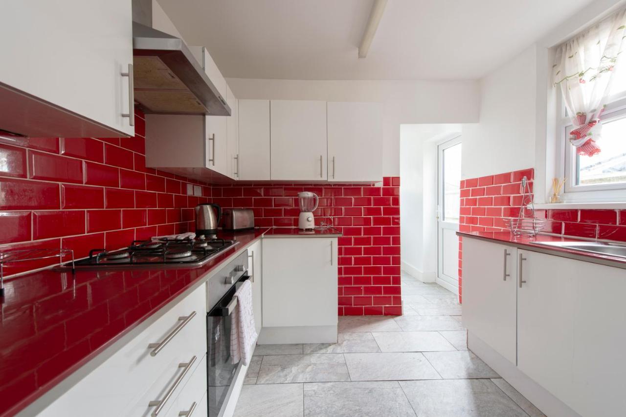 Fortified Home Rochester Экстерьер фото